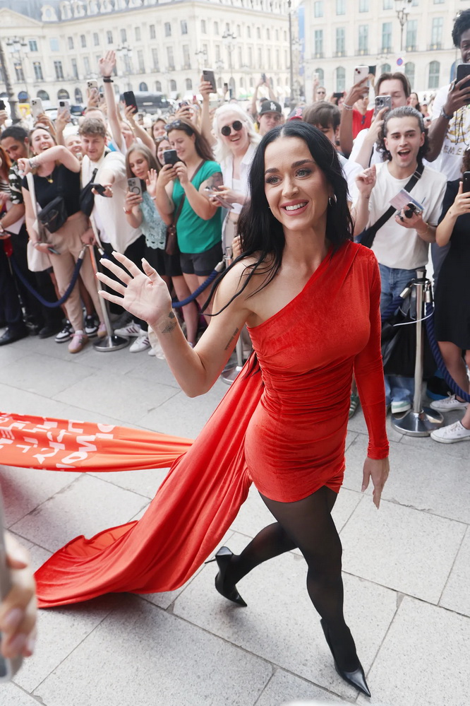Katy Perry sexy pics gallery for fan