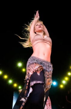 Shakira sexy